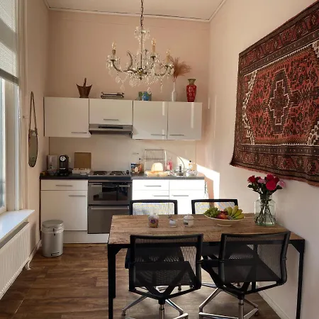 Oase Van Haarlem, 15 Minuten Van Amsterdam 3*