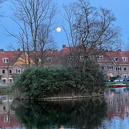 Oase Van Haarlem, 15 Minuten Van Amsterdam Alojamento de Acomodação e Pequeno-almoço Haarlem