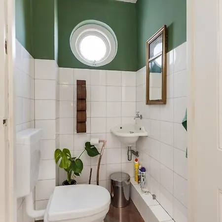 Bed & Breakfast Oase Van Haarlem, 15 Minuten Van Amsterdam 3*